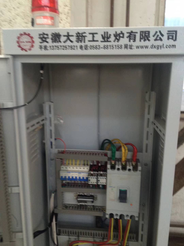 �ӱ��ȷ����ξ�ʽ�ػ�t����ϵ�y